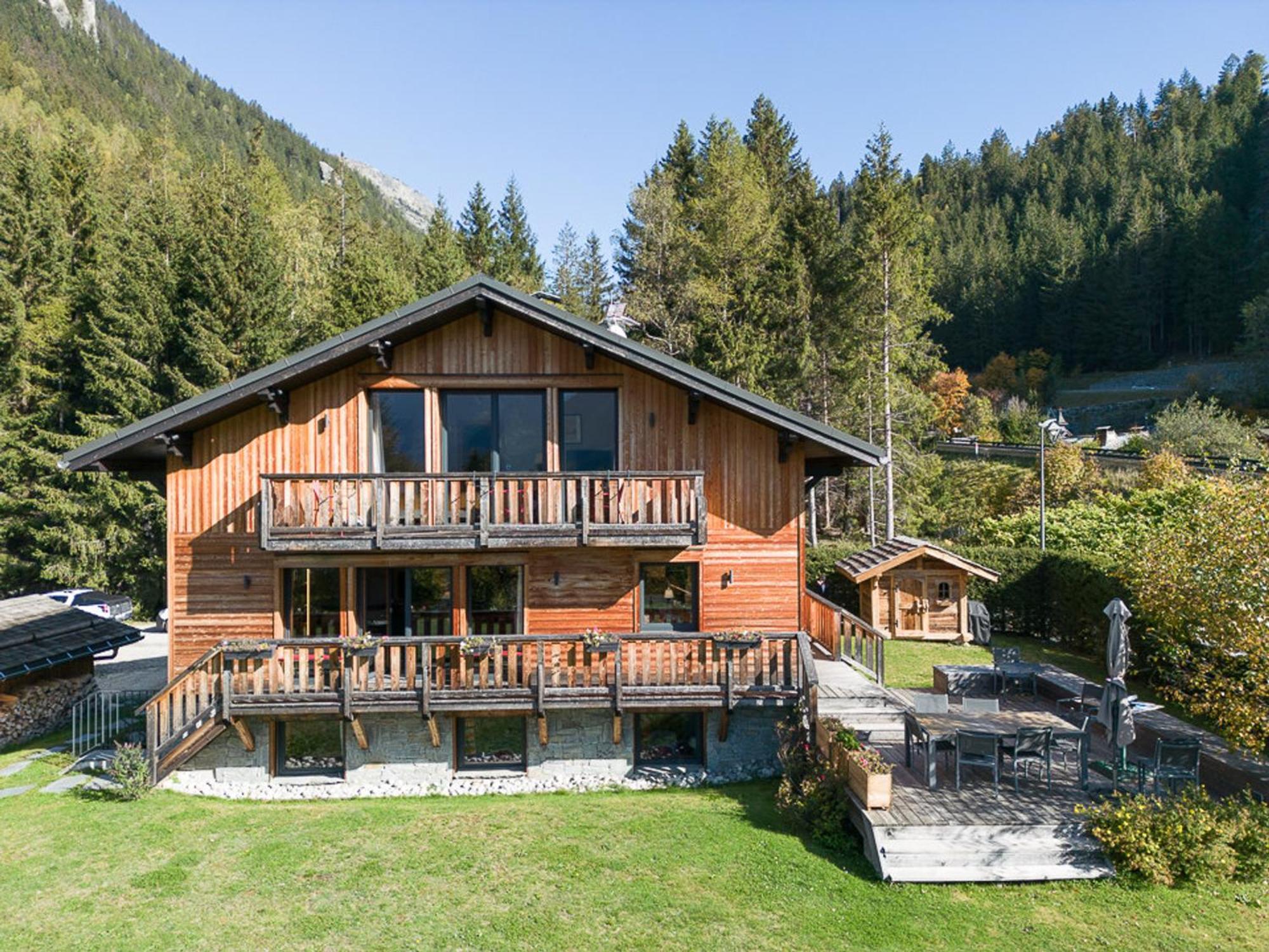 Superbe Avec Grand Jardin, 5 Chambres, Parking Et Wifi - Fr-1-343-177 Chalé