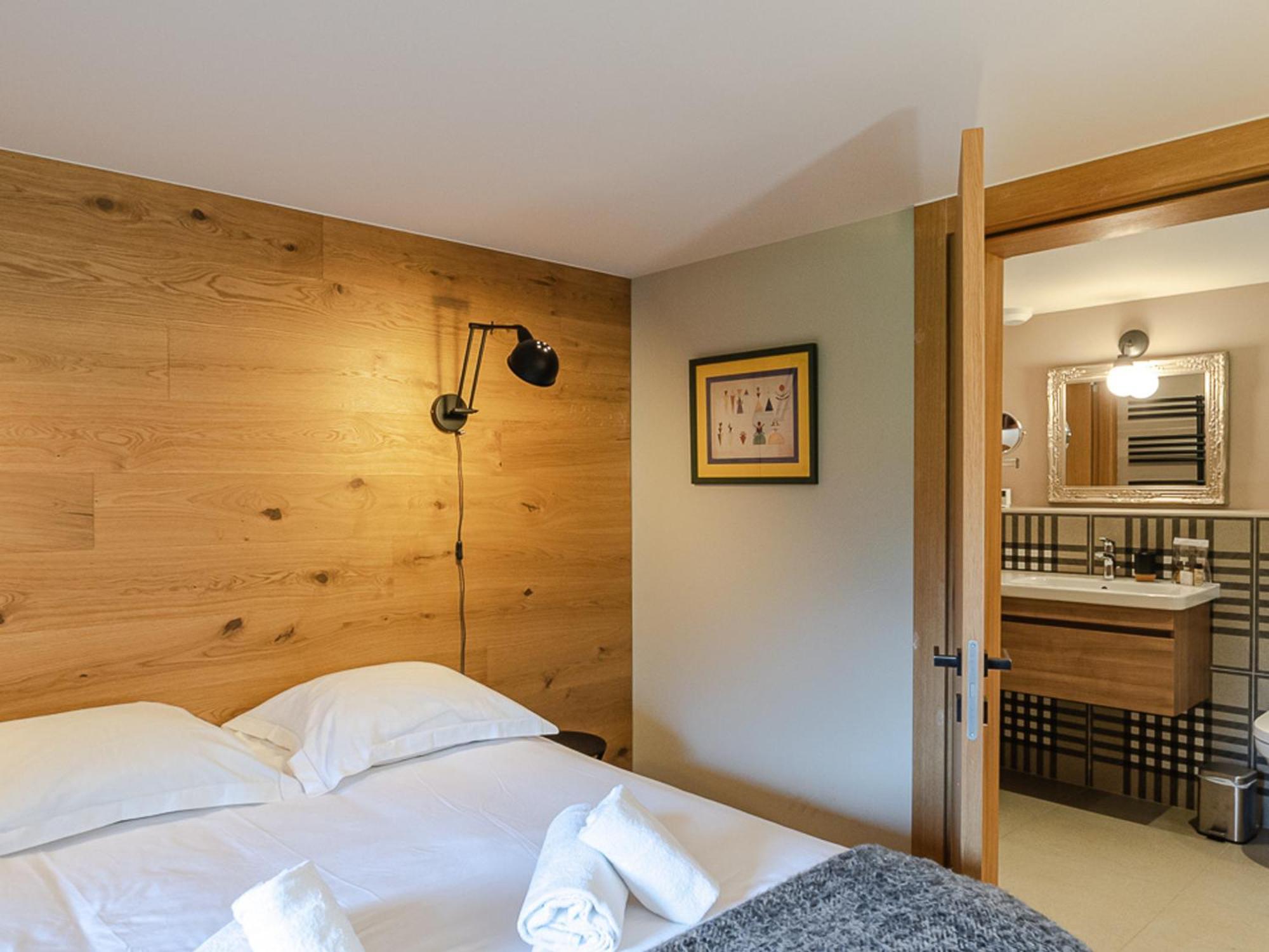 Superbe Avec Grand Jardin, 5 Chambres, Parking Et Wifi - Fr-1-343-177